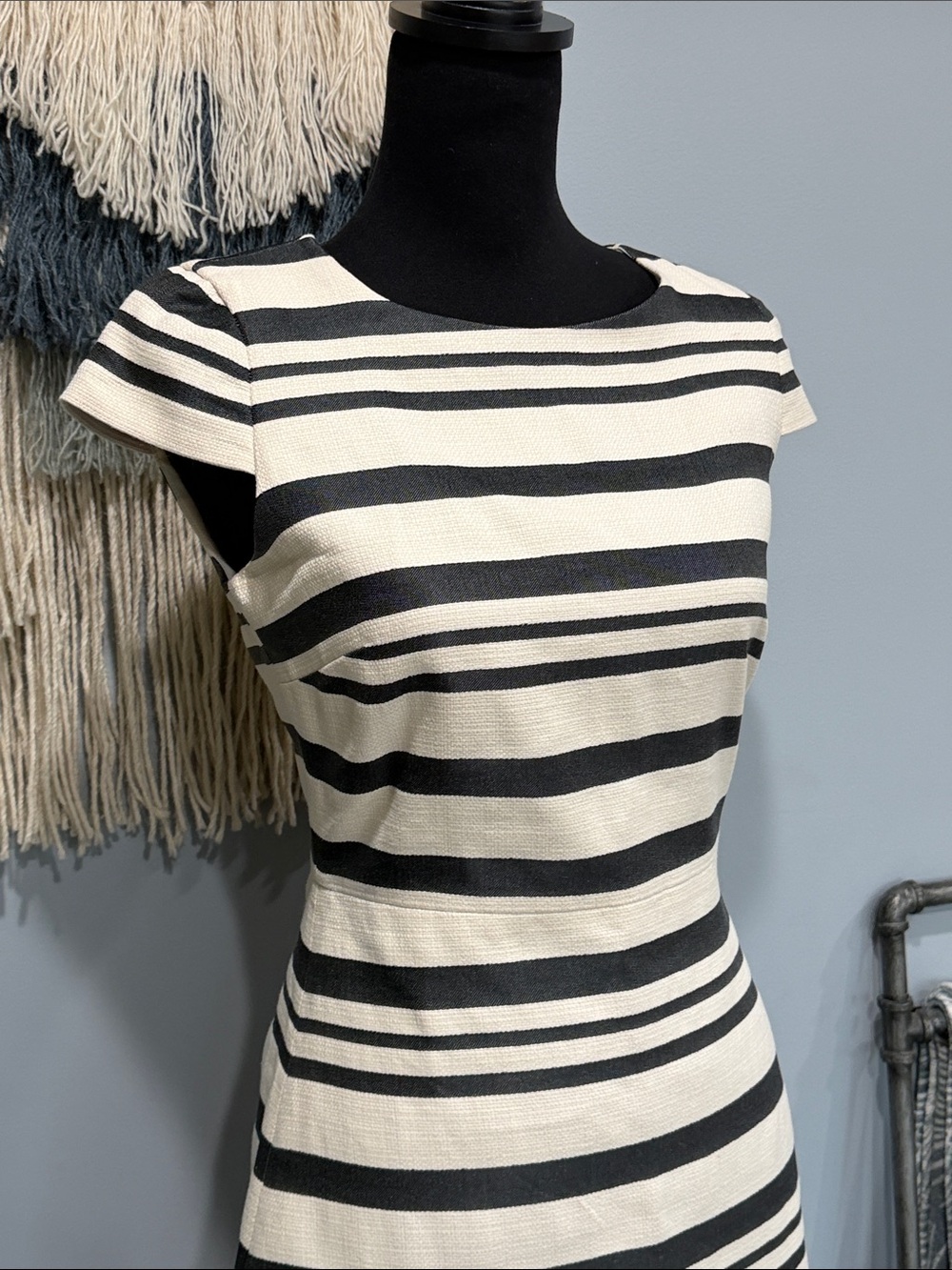 J.Crew Black Cream Striped Sheath Dress Cap Sleeve Career Cocktail Size 0 - Picture 2 of 11